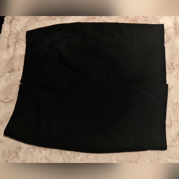 Worthington Women's Black Skirt-12 - Picture 3 of 9